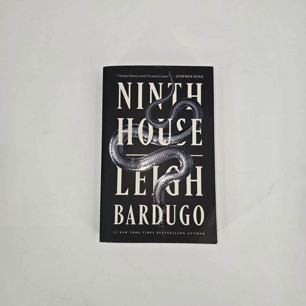 Ninth House by Leigh Bardugo (Ninth House Series, 1) Paperback